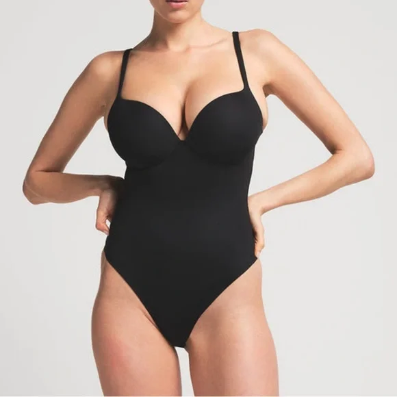 SKIMS Ultimate Thong Push Up Bodysuit - Picture 2 of 6